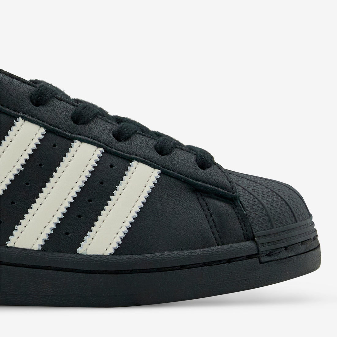 Avavav x Women's Superfinger Superstar Core Black | Cream White | Core Black Footwear