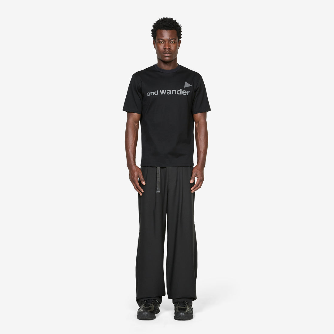 and wander Ref T-Shirt (M) Black Tees