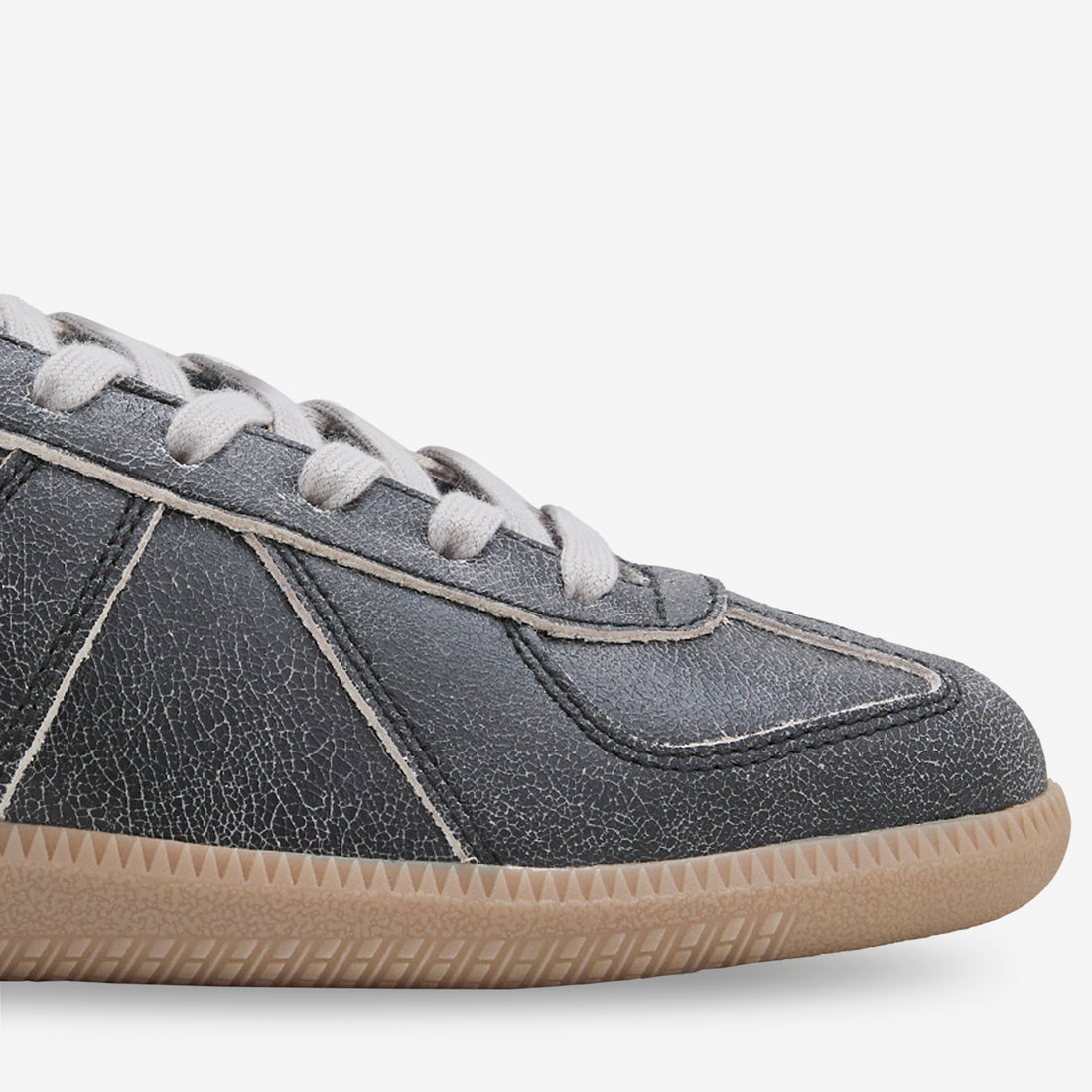 BW Army Core Black | Carbon | Light Brown Footwear