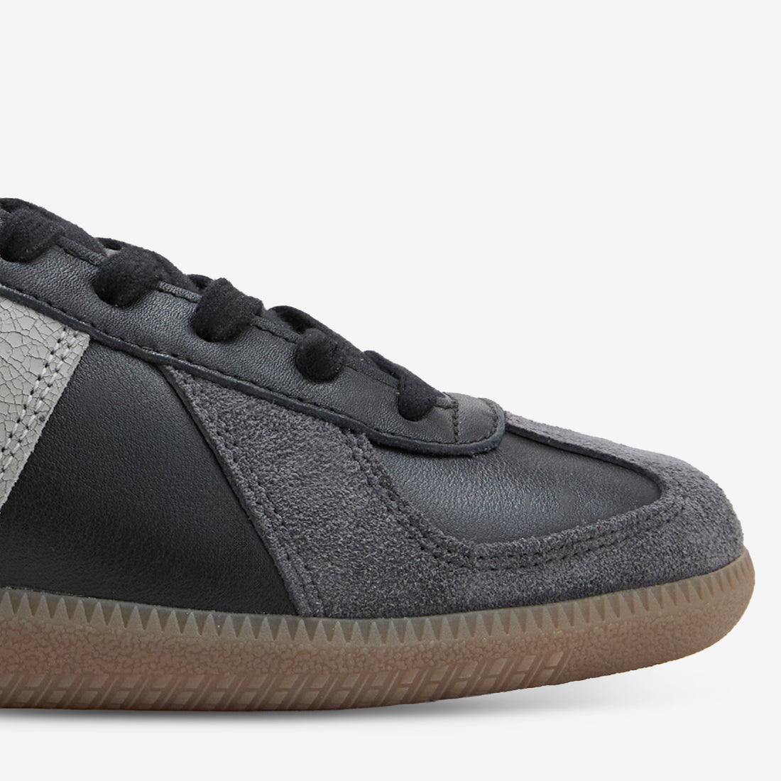 BW Army Core Black | Charcoal Solid Grey | Gum Footwear