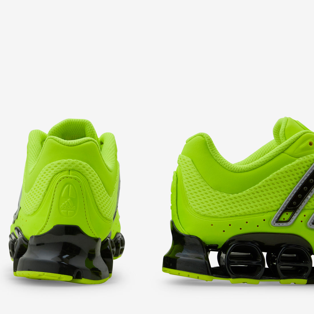 Megaride Solar Yellow | Core Black | Matte Silver Footwear