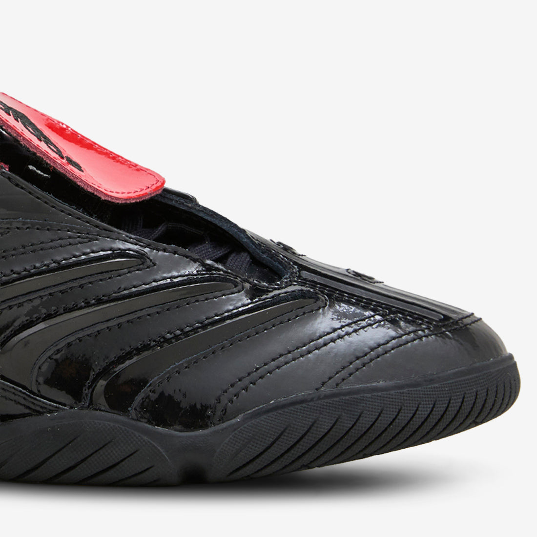 Predator Sala Core Black | Red | Core Black Footwear