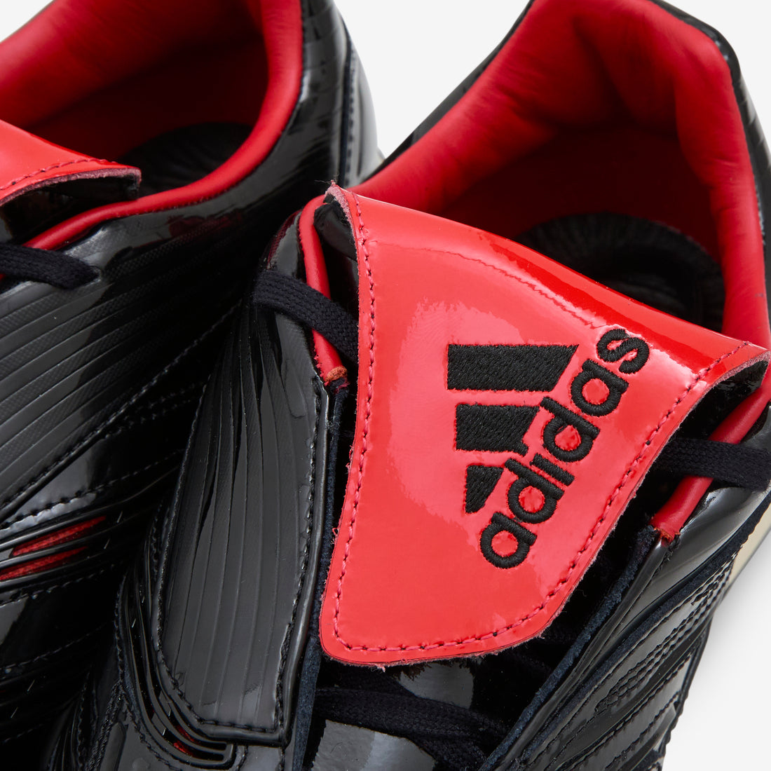 Predator Sala Core Black | Red | Core Black Footwear