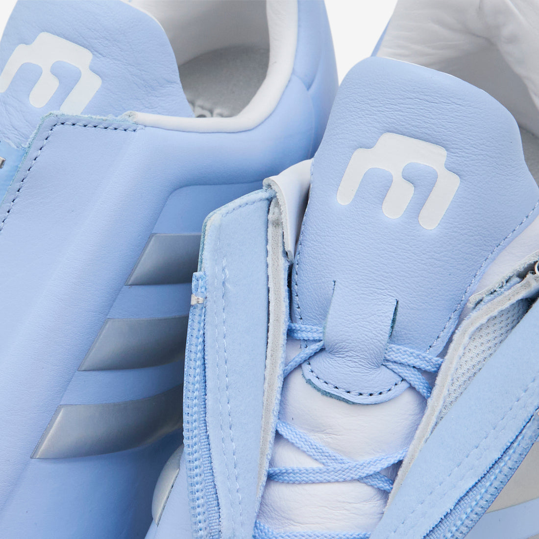 Miaou x Megaride S2 Glow Blue | Silver Metallic | Ftwr White Footwear