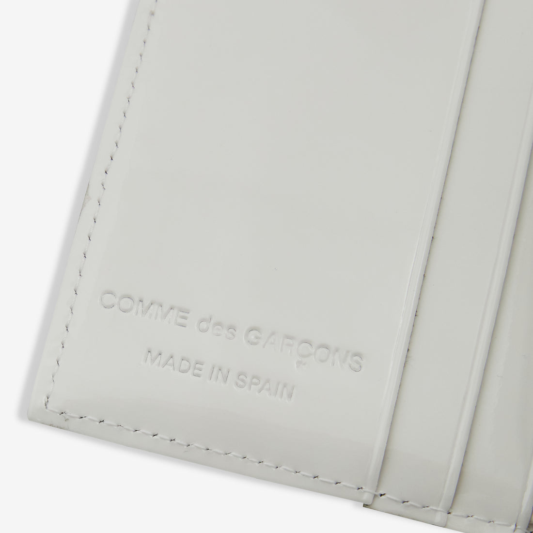 SA0641RH Reversed Hem Wallet White Accessories