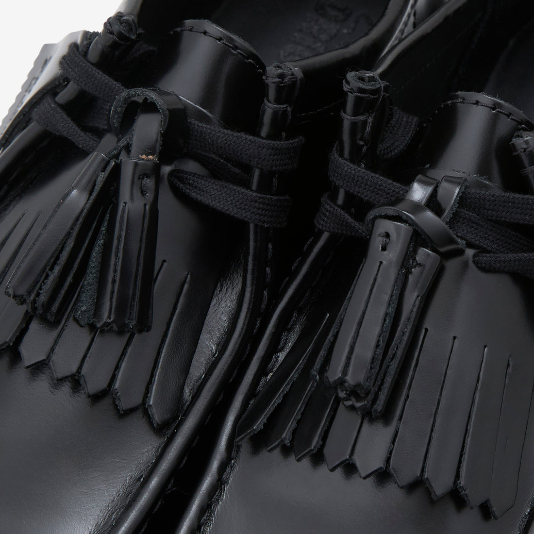 Wallabee Black Hishine Leather Footwear