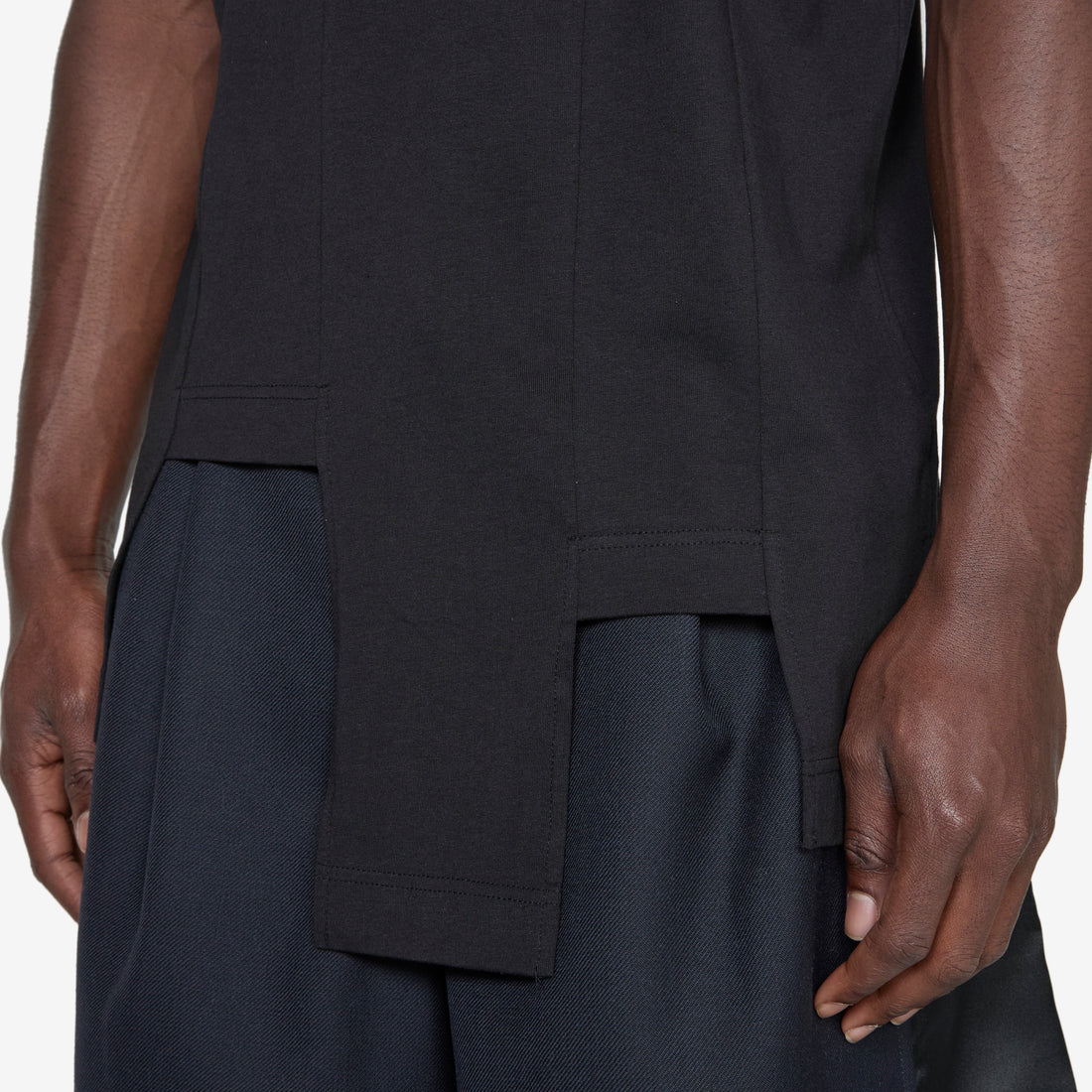 Oversized Asymmetric Hem T-Shirt Black Tees