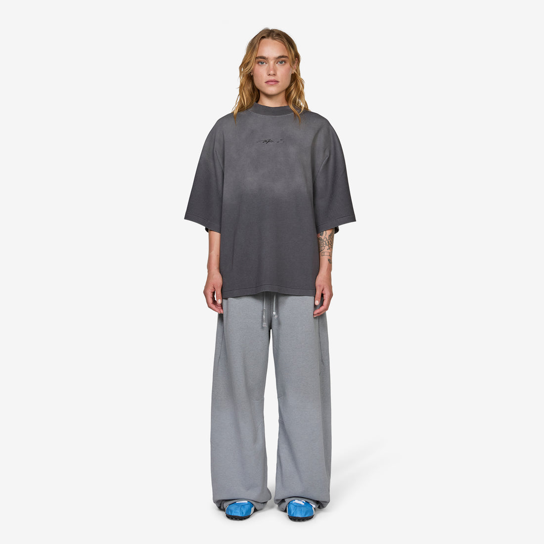 Women's Energy Oversized Short-Sleeve T-Shirt Black Tees