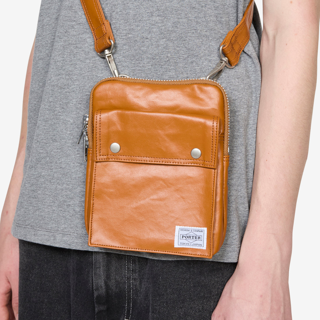 Free Style Vertical Shoulder Bag Camel Bags