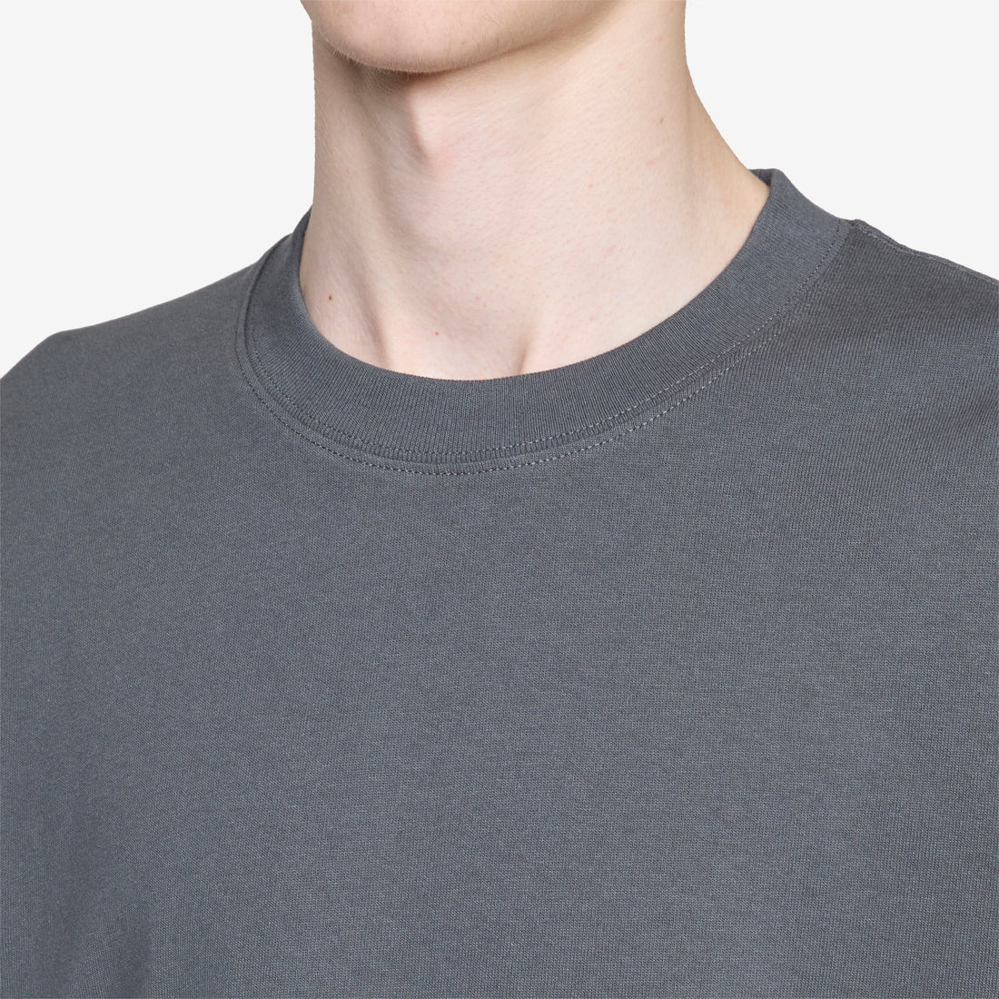 Basic T-Shirt Graphite Tees