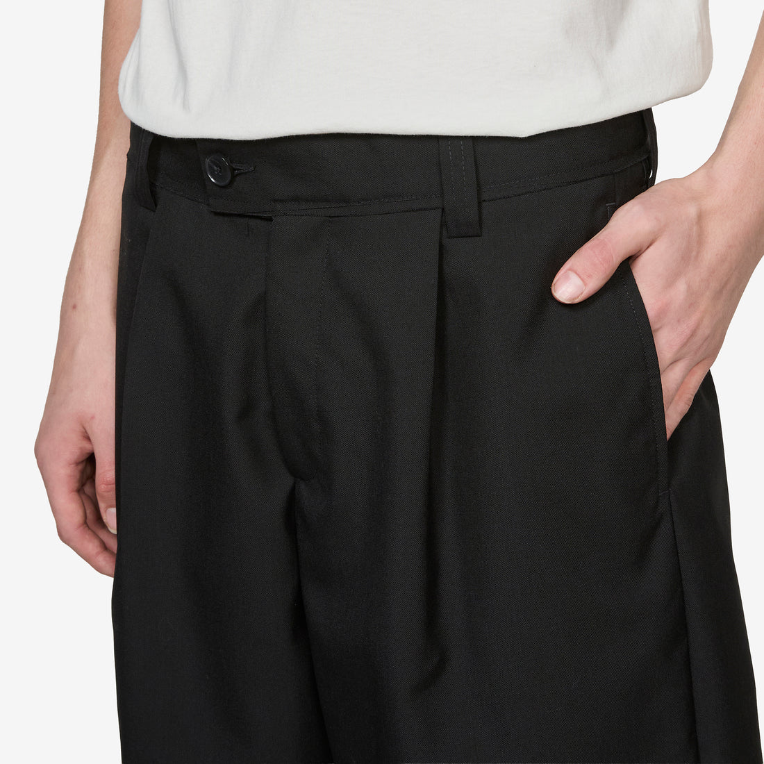 Classic Shorts Black Tropical Wool Shorts