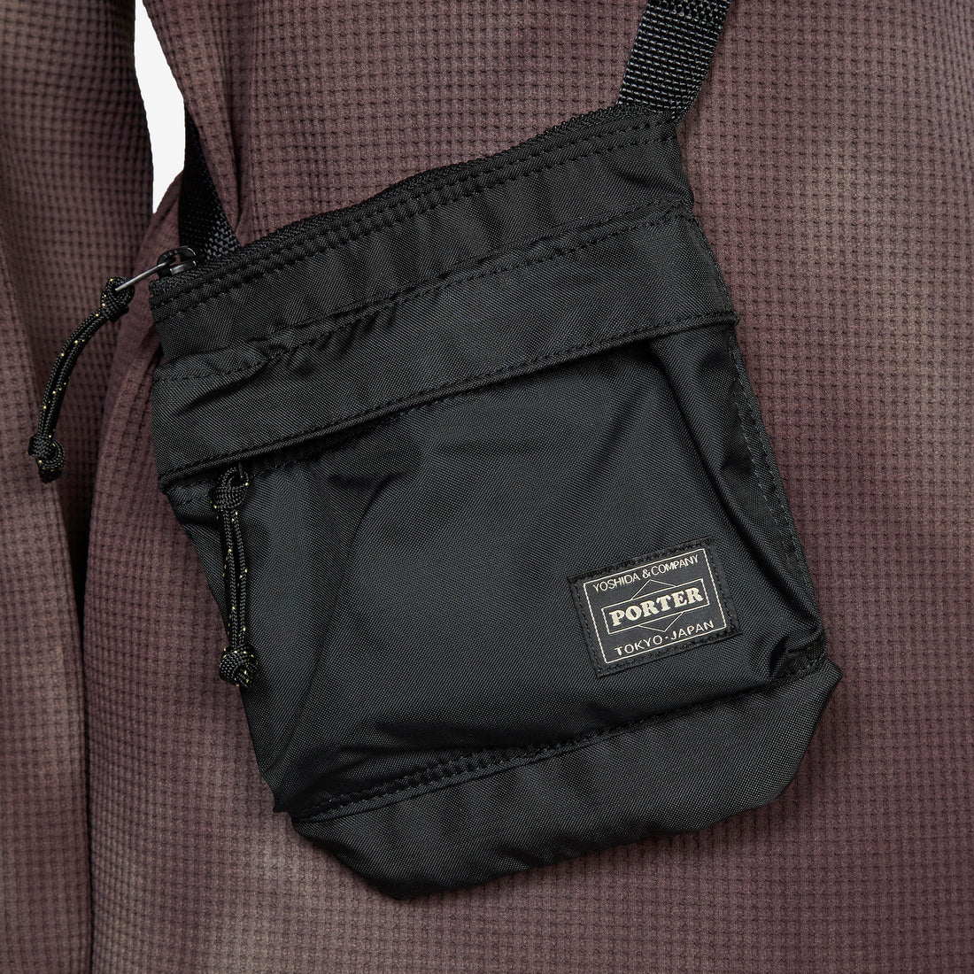 Force Shoulder Pouch Black Bags