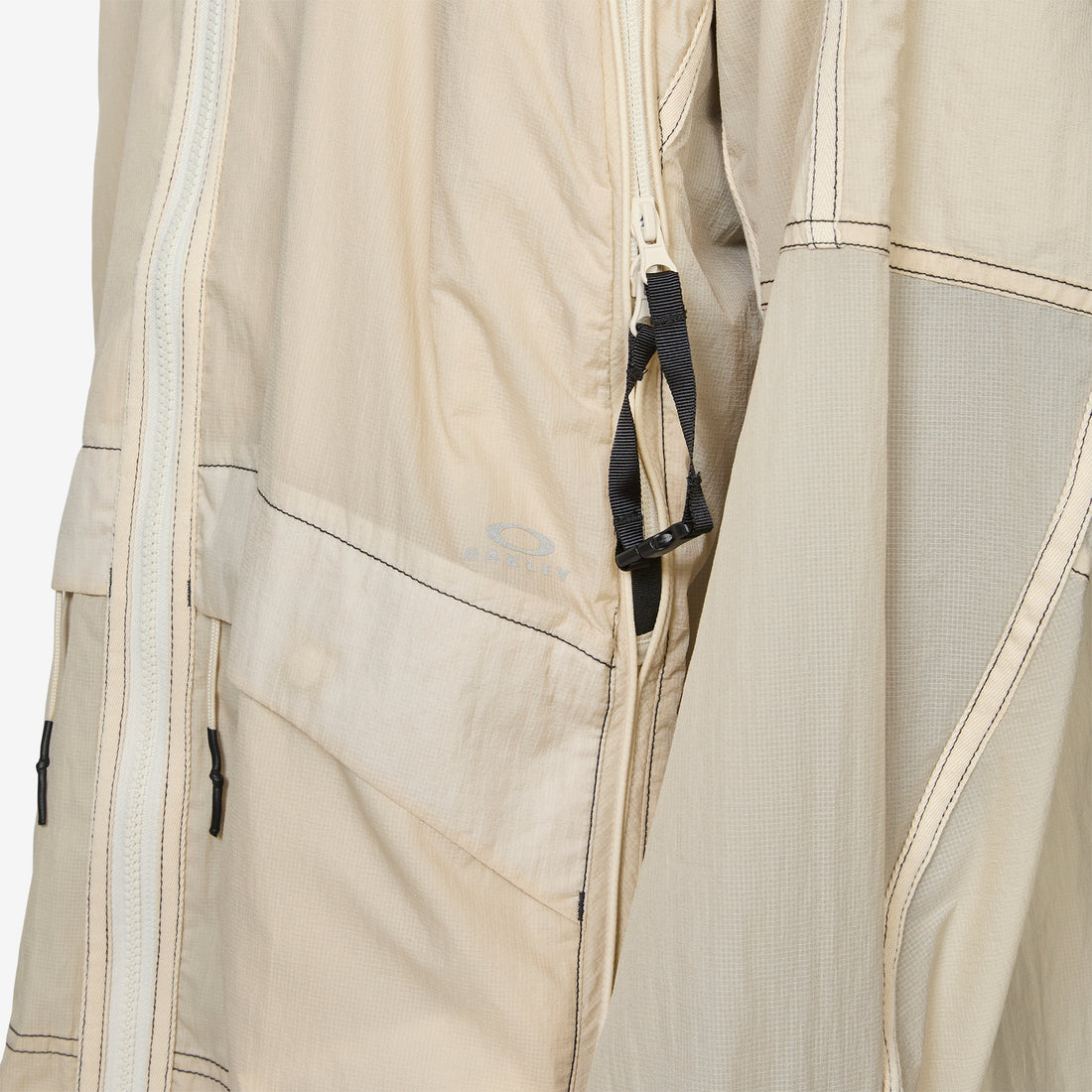 Latitude Veil Flow Jacket Mist Jackets