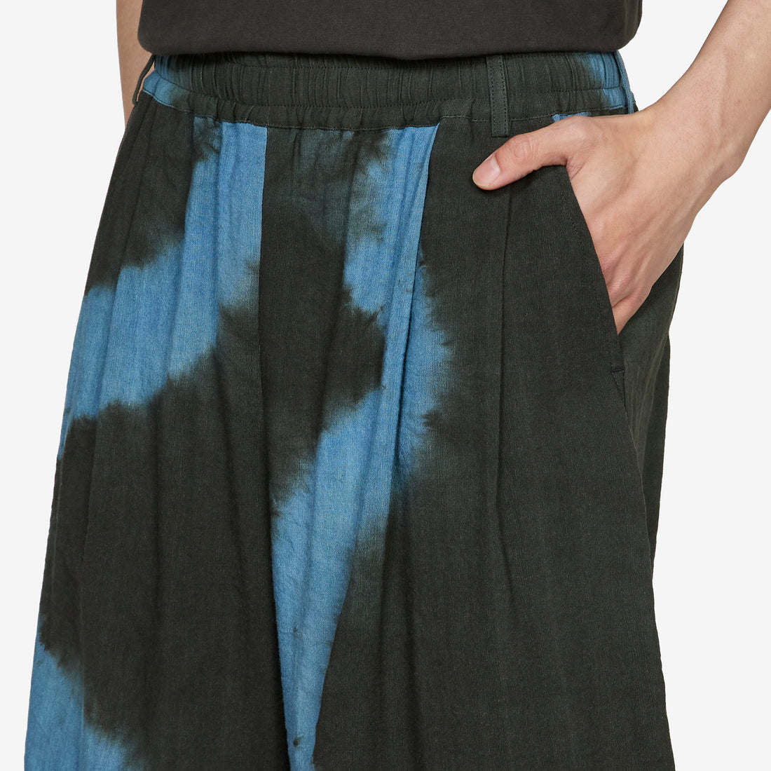Tie-Dye Oversized Shorts Black | Blue Shorts