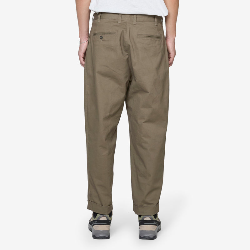 Two Pleats Twill Chino Olive