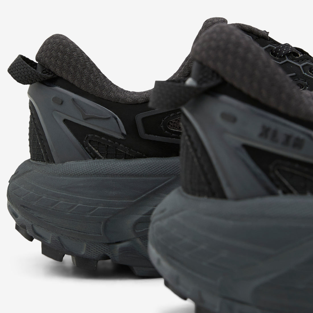 XLIM x Mafate Speed 2TS Black Charcoal Footwear