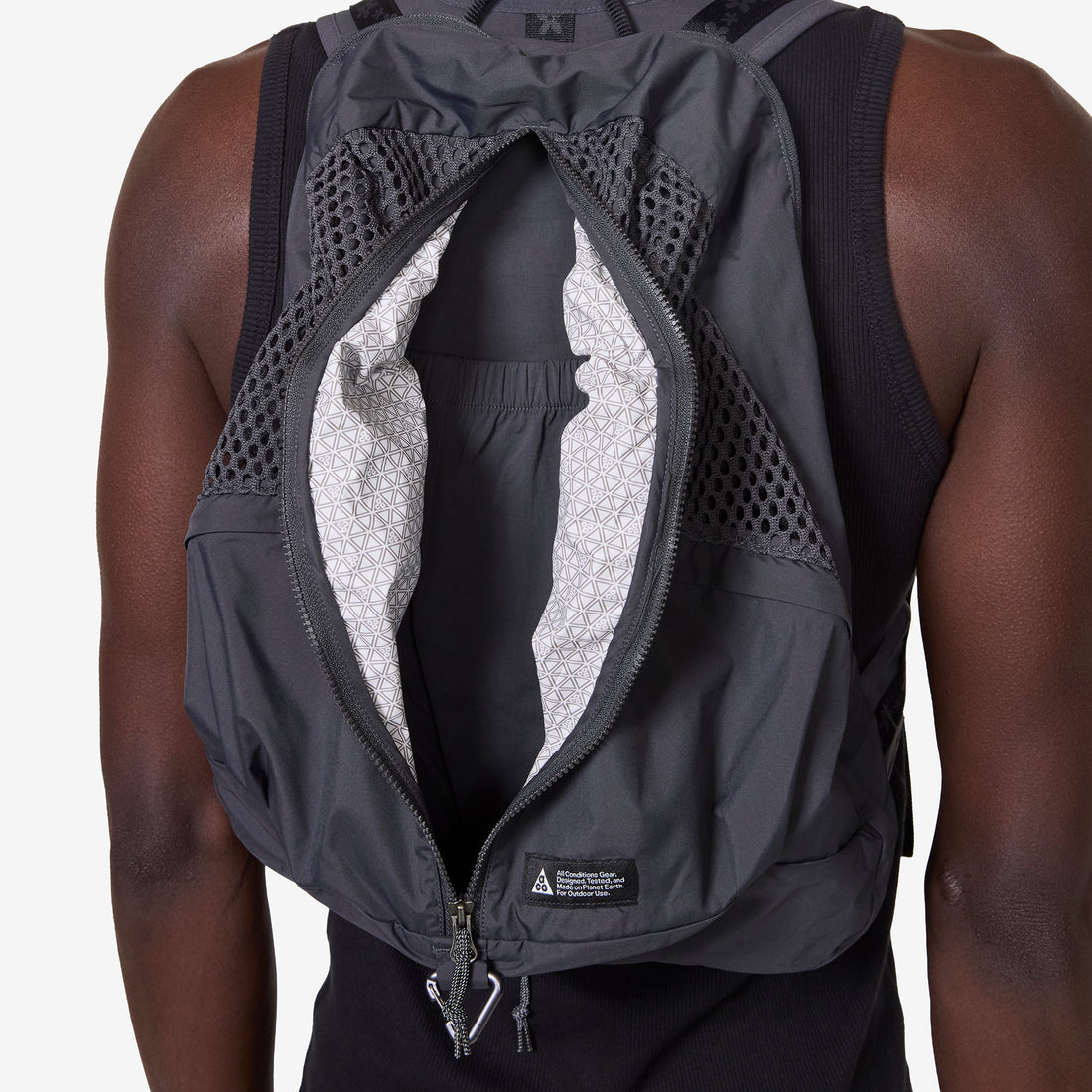 ACG 'Five Towers' Pack Jacket Anthracite | Black | Summit White Jackets