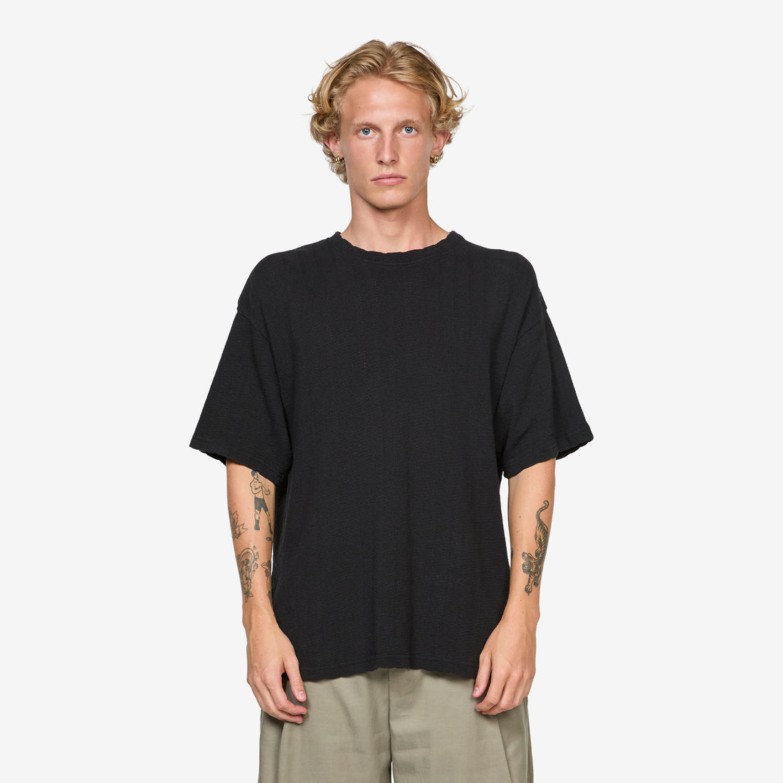 Thuy T-Shirt Aran Black Tees