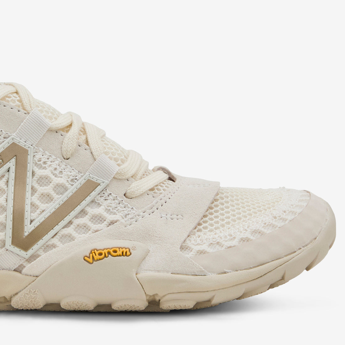 MT10O7IX White | Gold Footwear