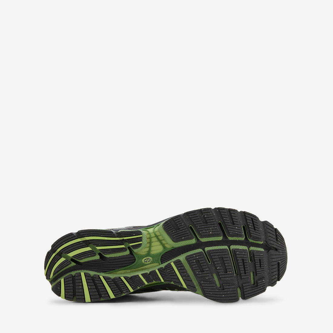 U189071H Faded Black | Utility Green Footwear