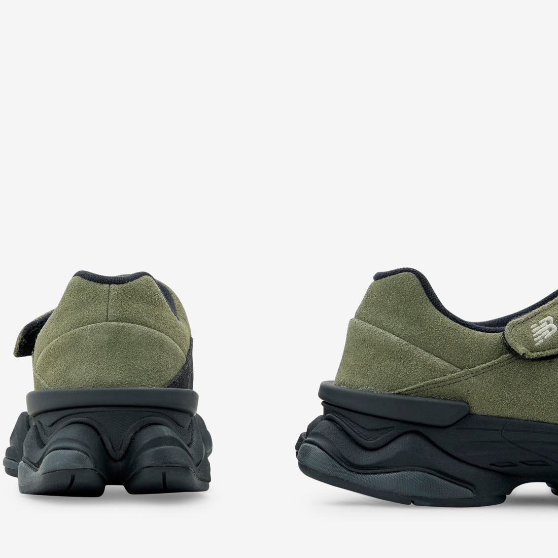 8040 Dark Peridot | Phantom Black Footwear