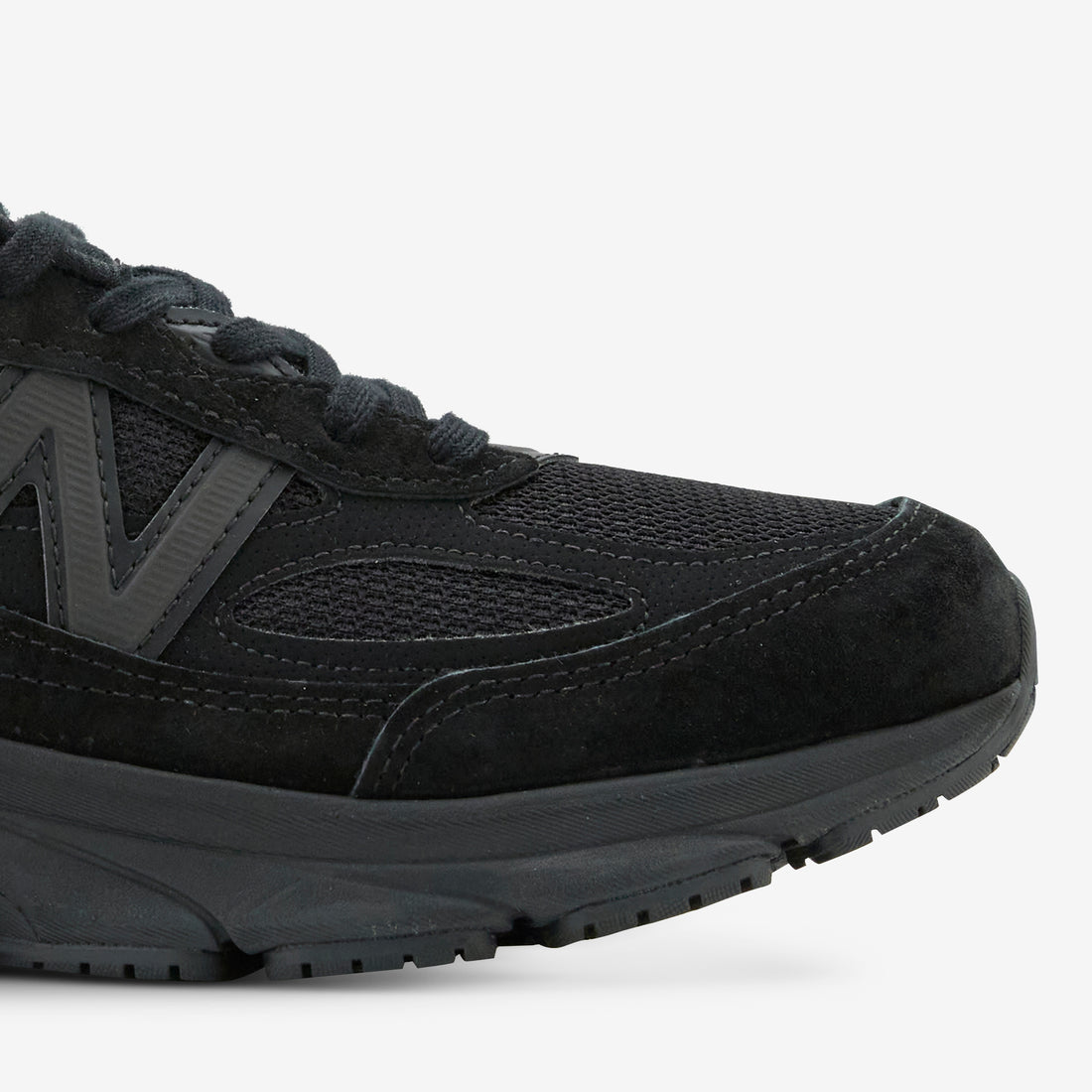 Made in USA 990v6 Black Footwear
