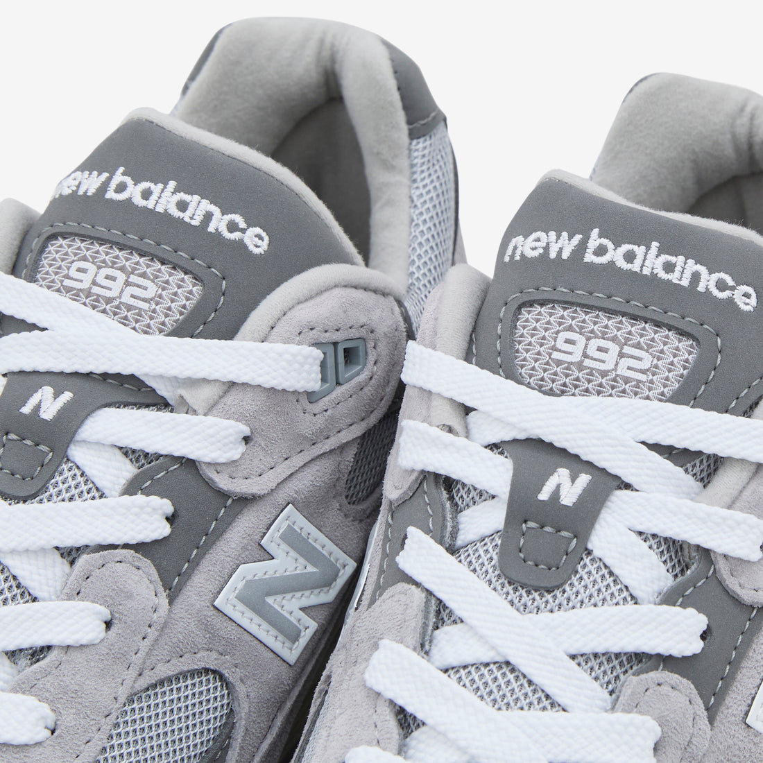 U992GY Grey | White Footwear