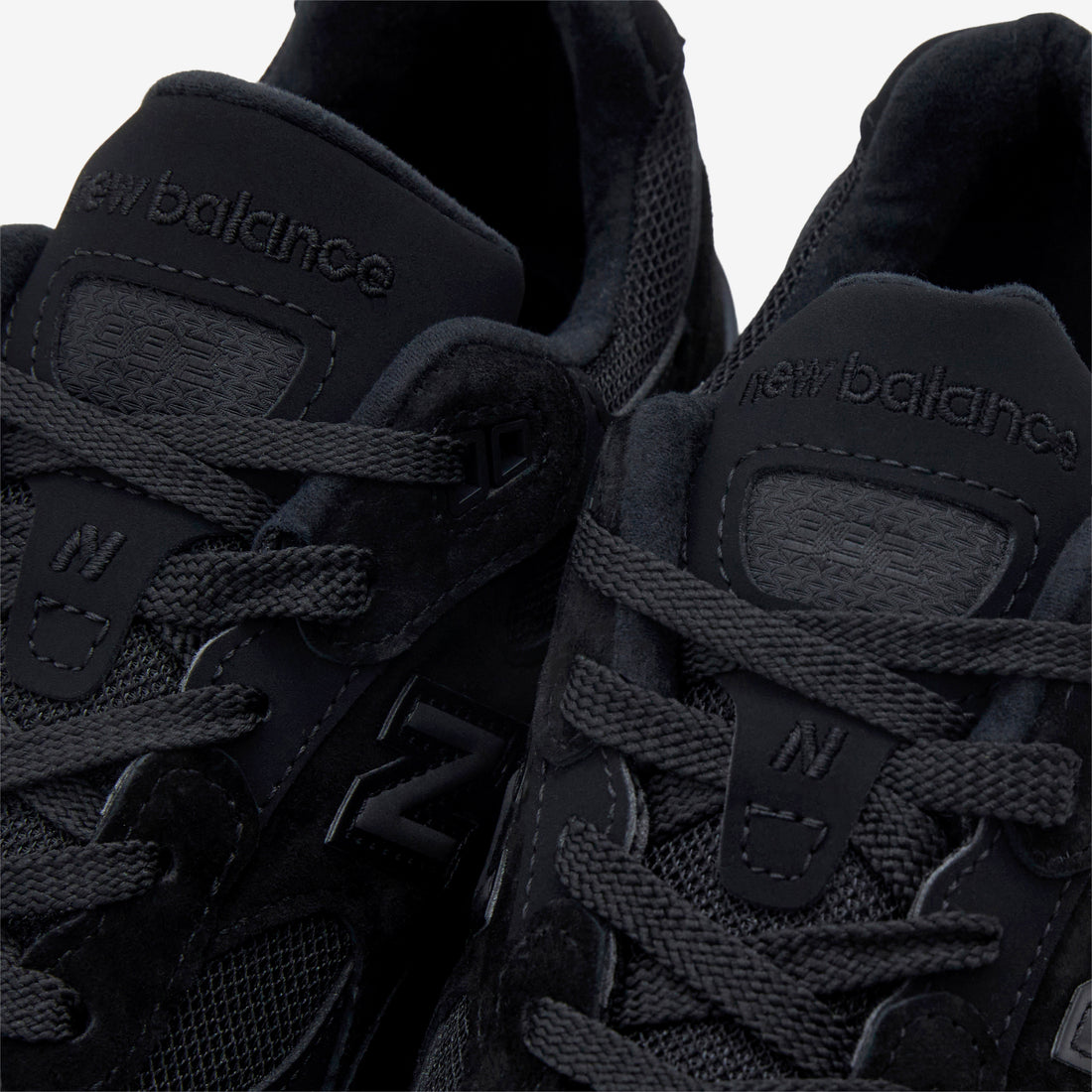 U992TB Black Footwear