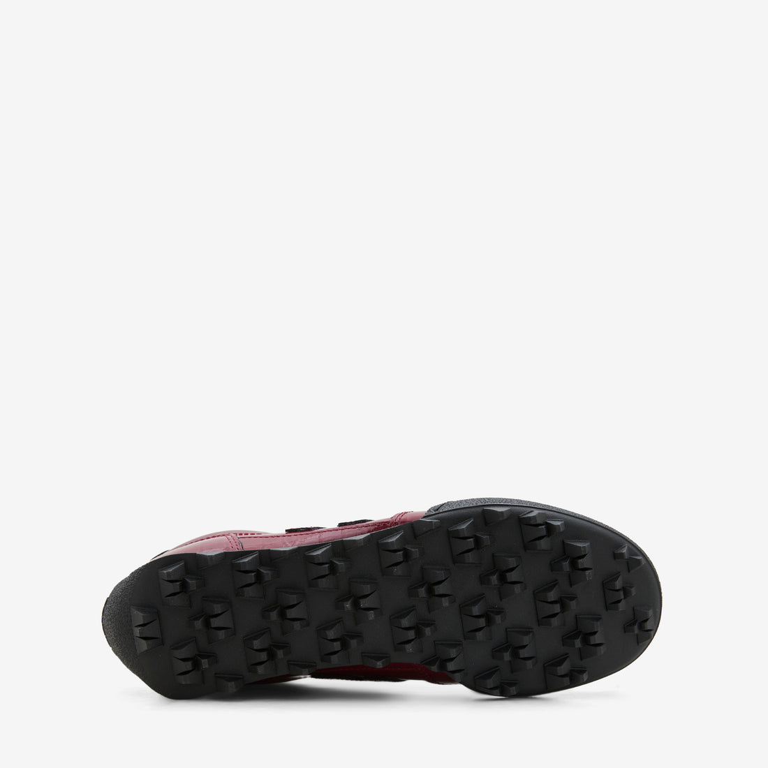 UGTR17G Shadow Red | Black Footwear