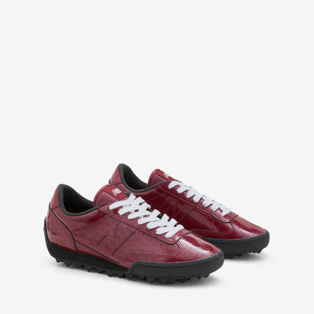 UGTR17G Shadow Red | Black Footwear