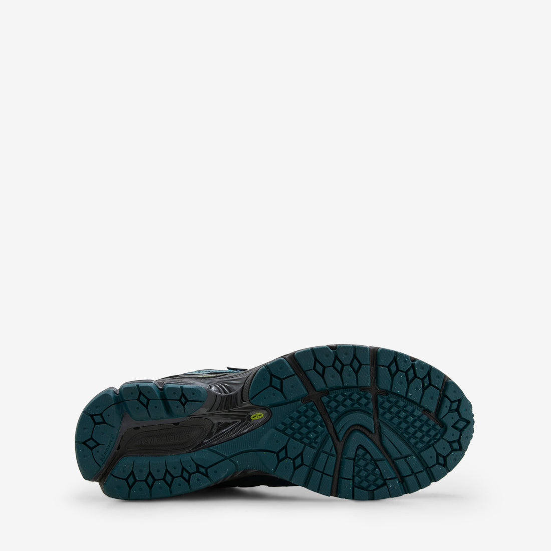 U190646S Medusa Green | Black Footwear
