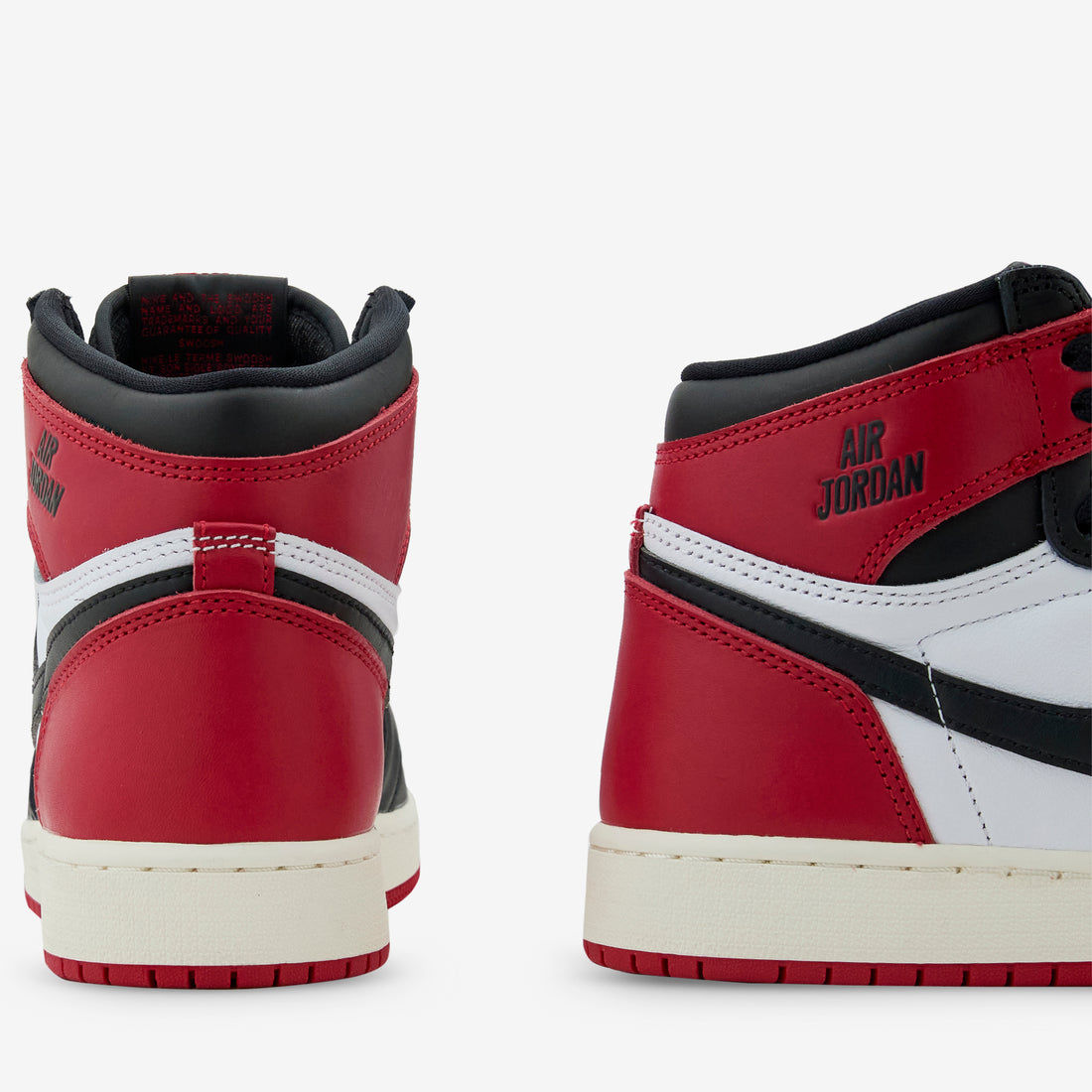 Air Jordan 1 Retro High OG 'Black Toe' White | Black | Varsity Red | Sail Footwear