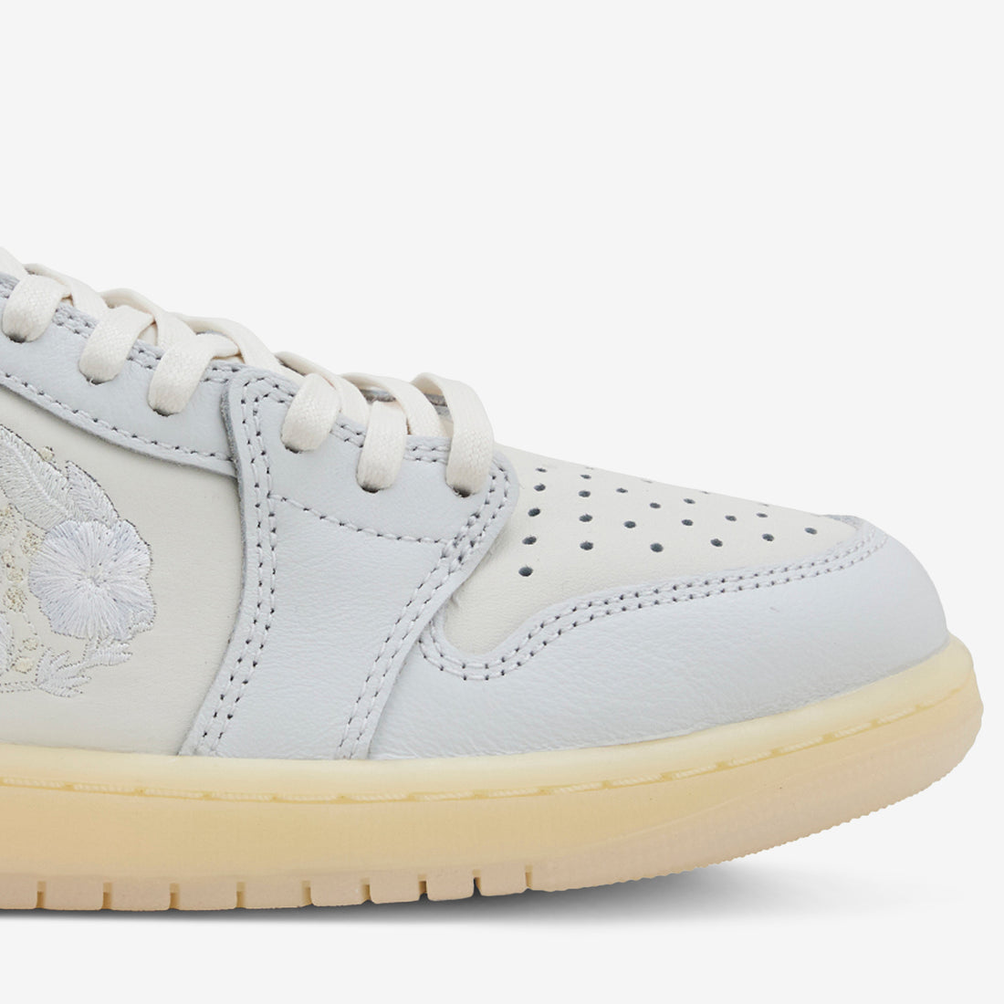 Air Jordan 1 Retro Low OG Sail | Off White | Coconut Milk Footwear