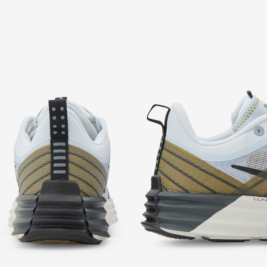 Lunar Roam Pure Platinum | Black | Wolf Grey Footwear