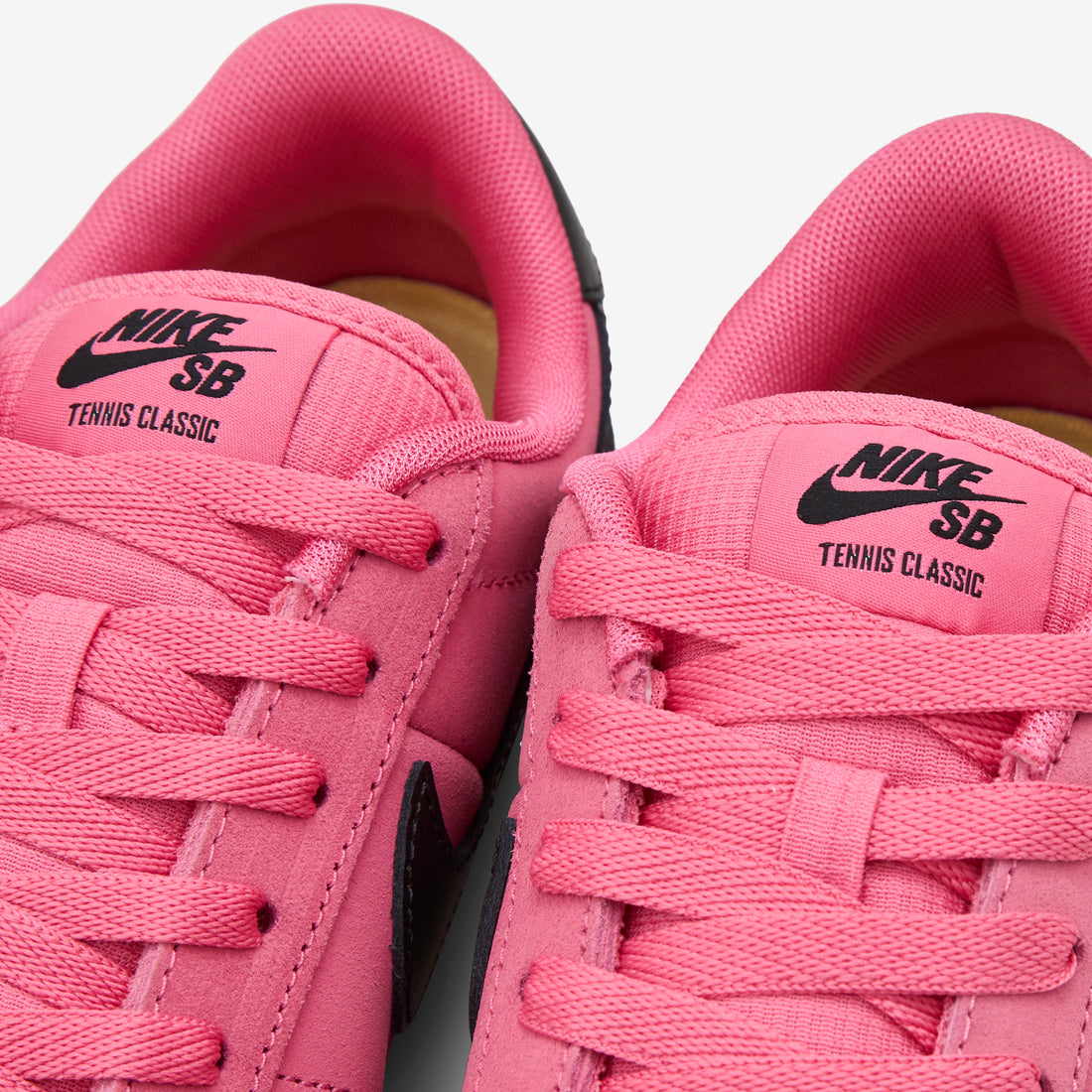 SB Zoom Tennis Classic Hyper Pink | Black Footwear