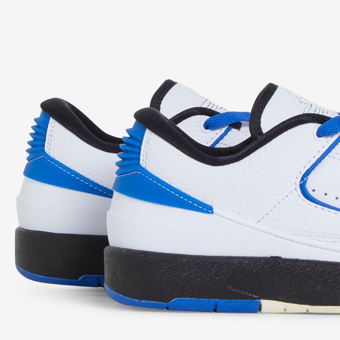 Women's Air Jordan 2 Retro Low White | Varsity Royal | Black | Muslin Footwear