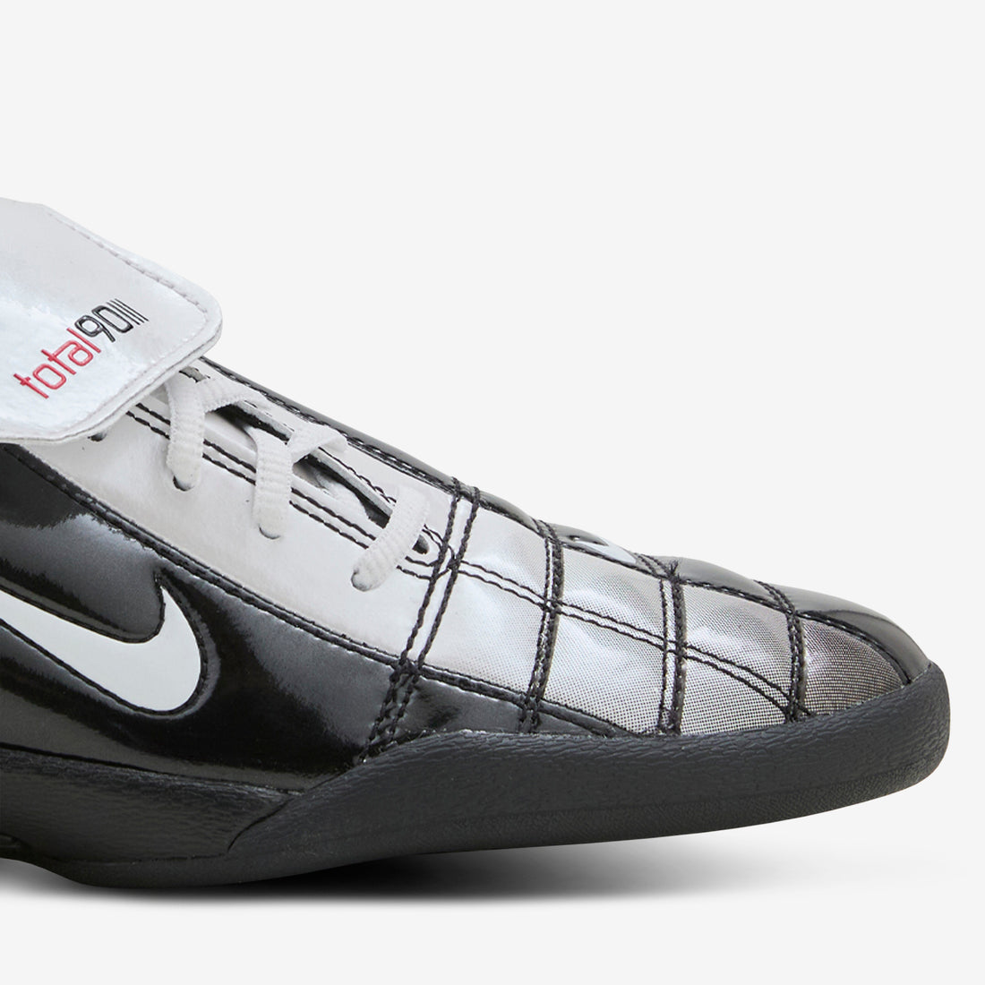 Women's Total 90 SE Black | White | University Red Footwear