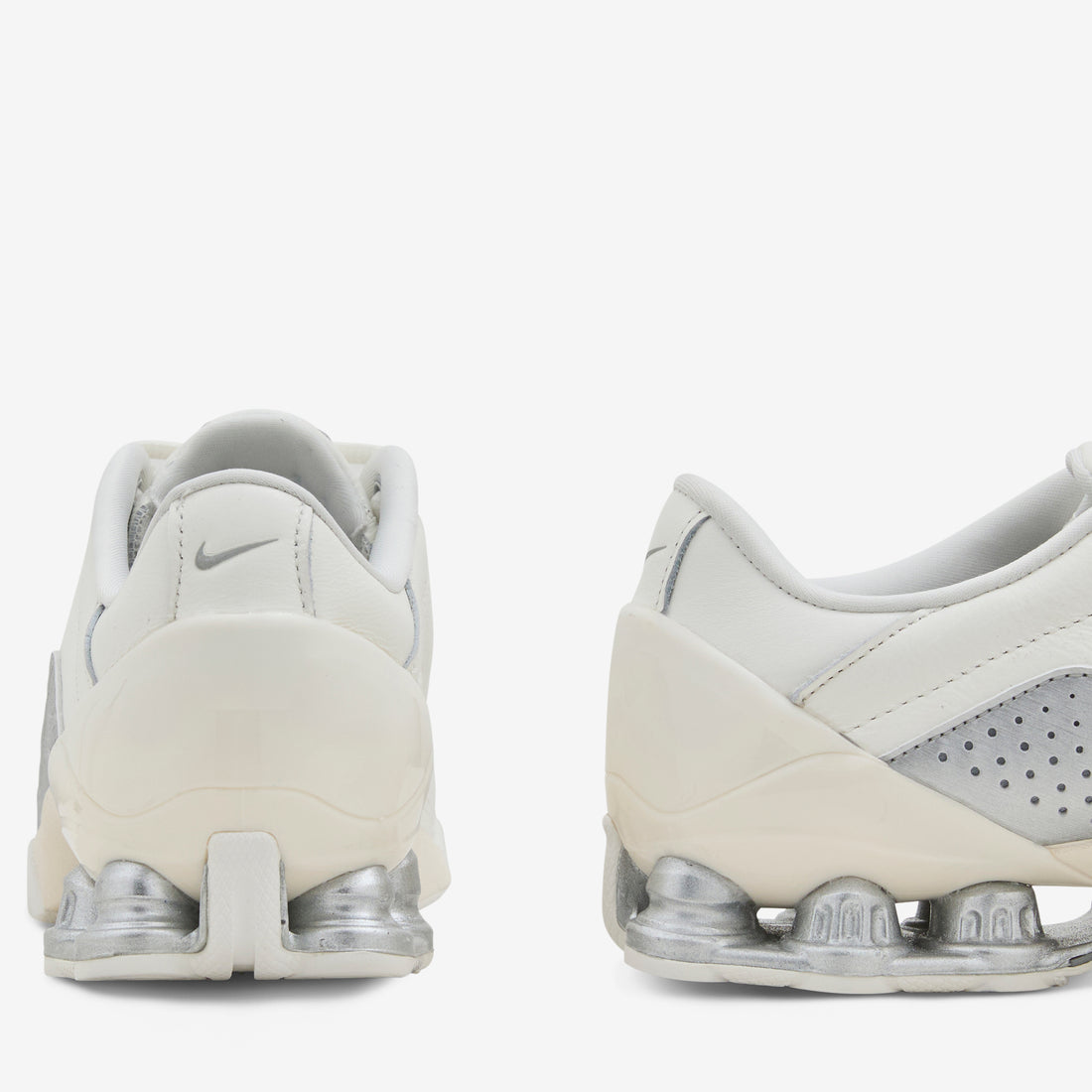 Women's T90 Shox Magia Sail | Metallic Silver | Pale Ivory | Sail Footwear