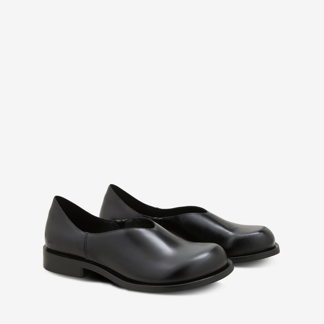 067 Clog Black Leather Footwear