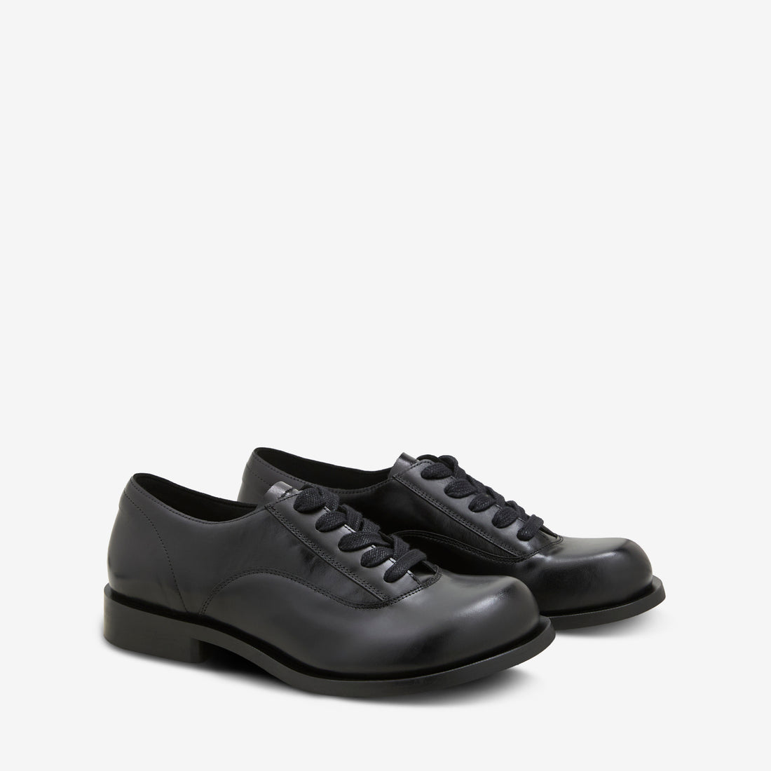 086 Derby Black Glazed Leather Footwear