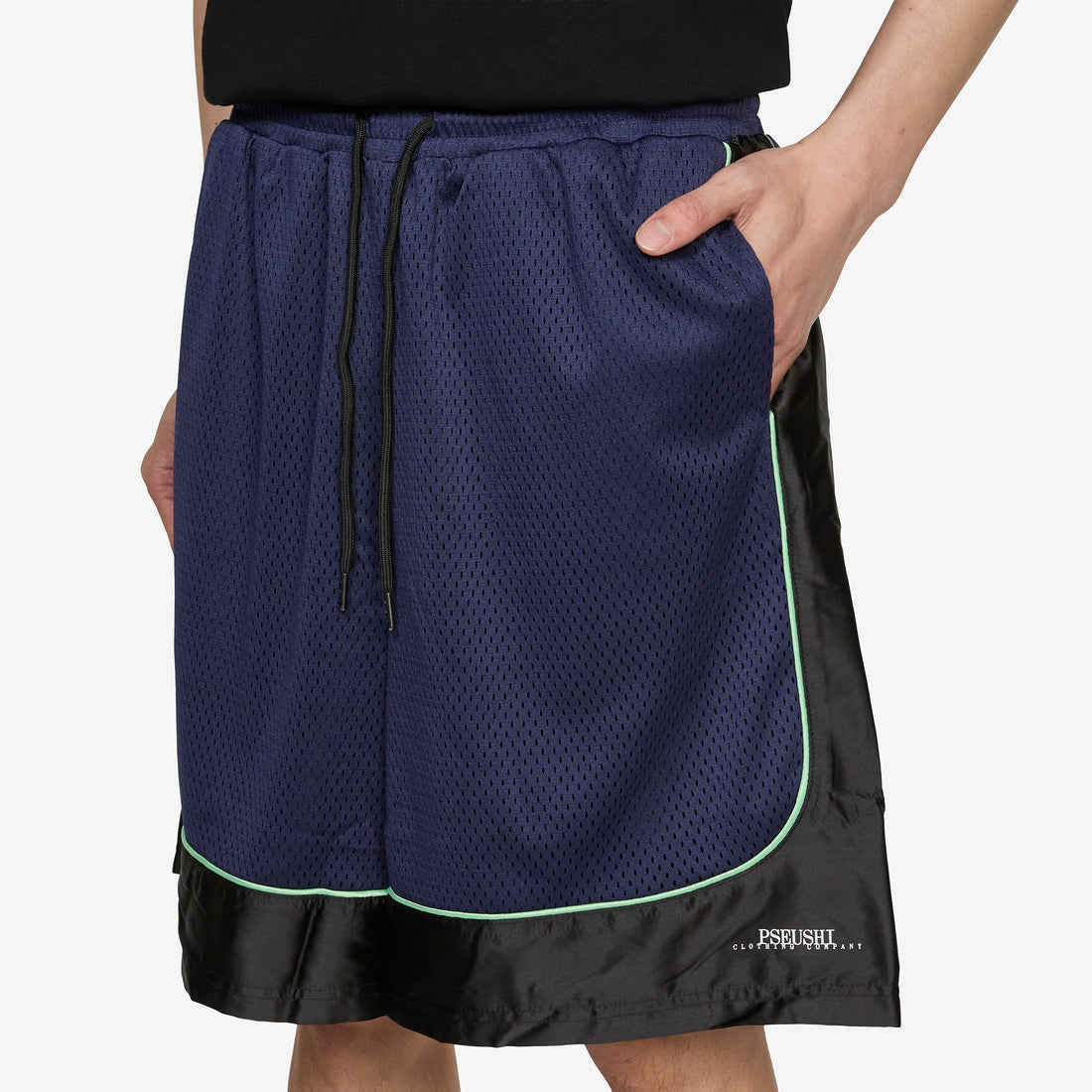 Game Shorts Aubergine | Black Shorts
