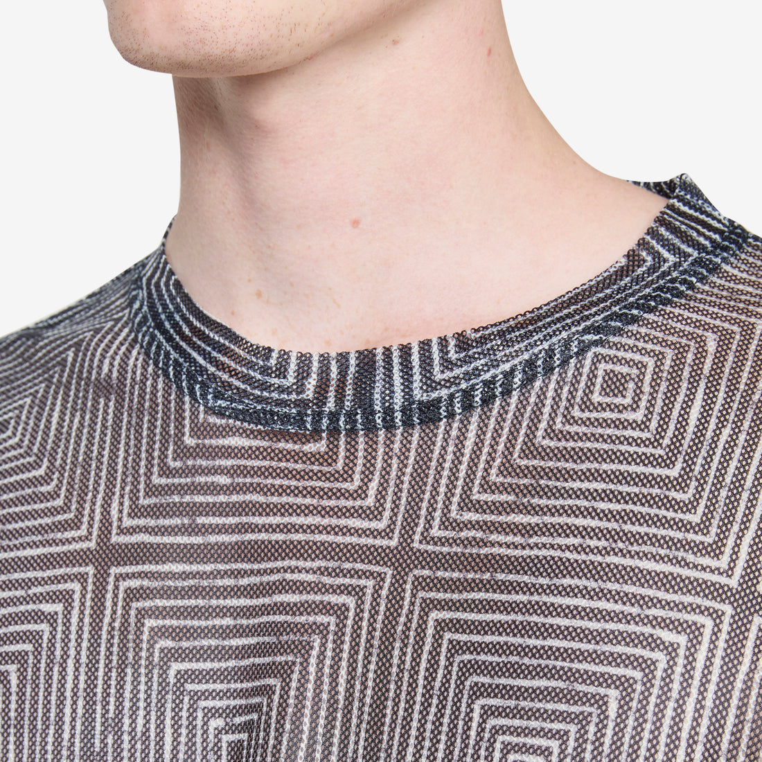 Hook Mesh Crew Black Jumpers