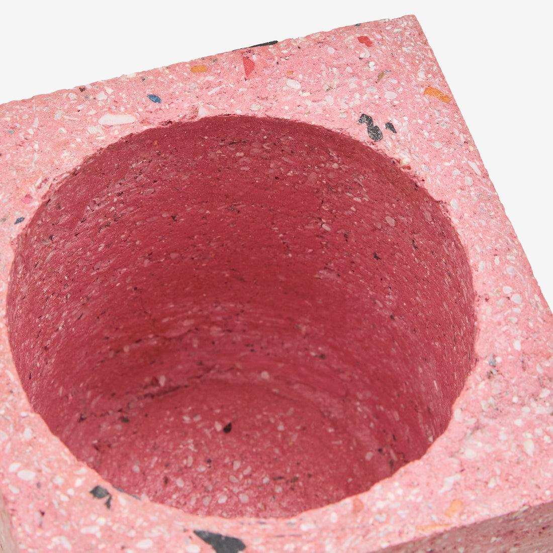 Styroshell Toothbrush Holder Pink Lifestyle