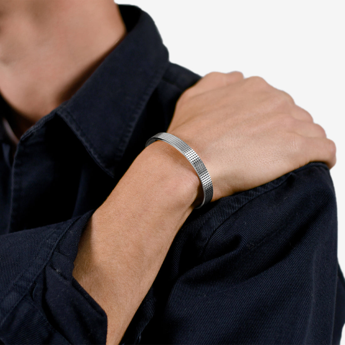 23g Polished Sterling Silver Pyramid Guilloché Ribbon Bracelet Jewellery