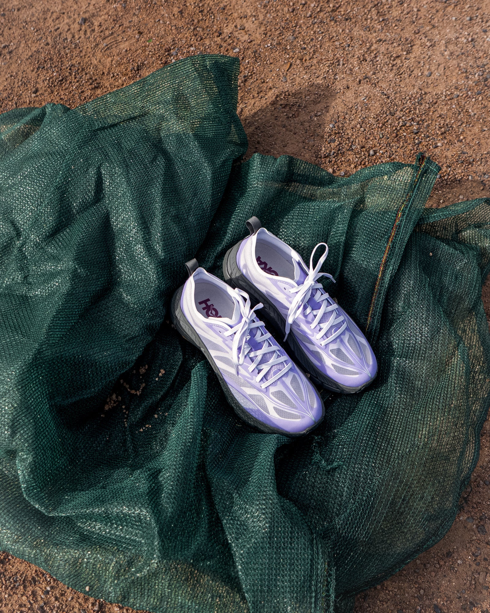 Speedgoat 2 Low Dawn Light | Sun Coral – Above The Clouds