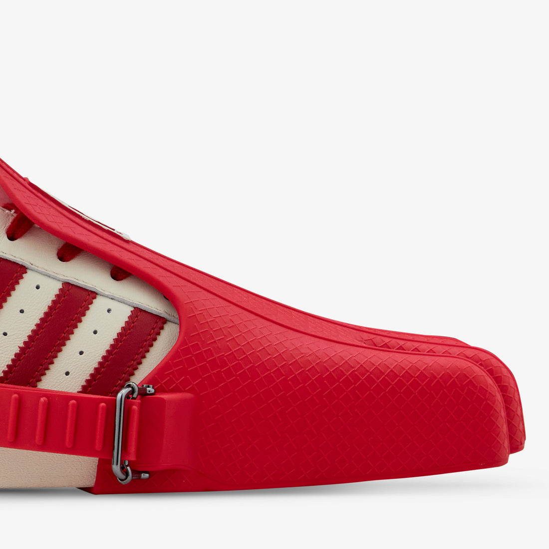 Avavav x Women's Superfinger Superstar Better Scarlet | Cream White | Better Scarlet Footwear