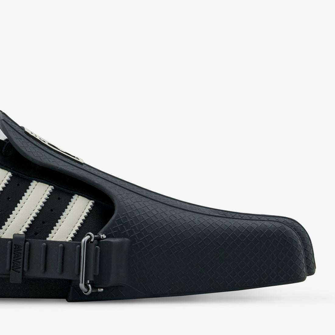 Avavav x Women's Superfinger Superstar Core Black | Cream White | Core Black Footwear