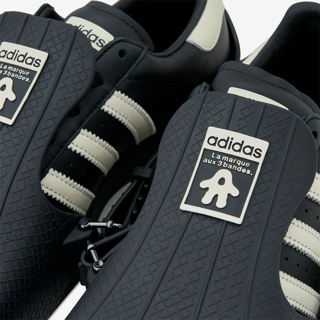 Avavav x Women's Superfinger Superstar Core Black | Cream White | Core Black Footwear