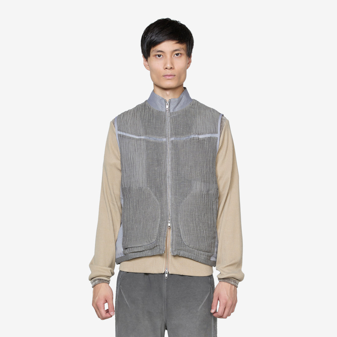 Ep.5 01 Vest Gray Jackets