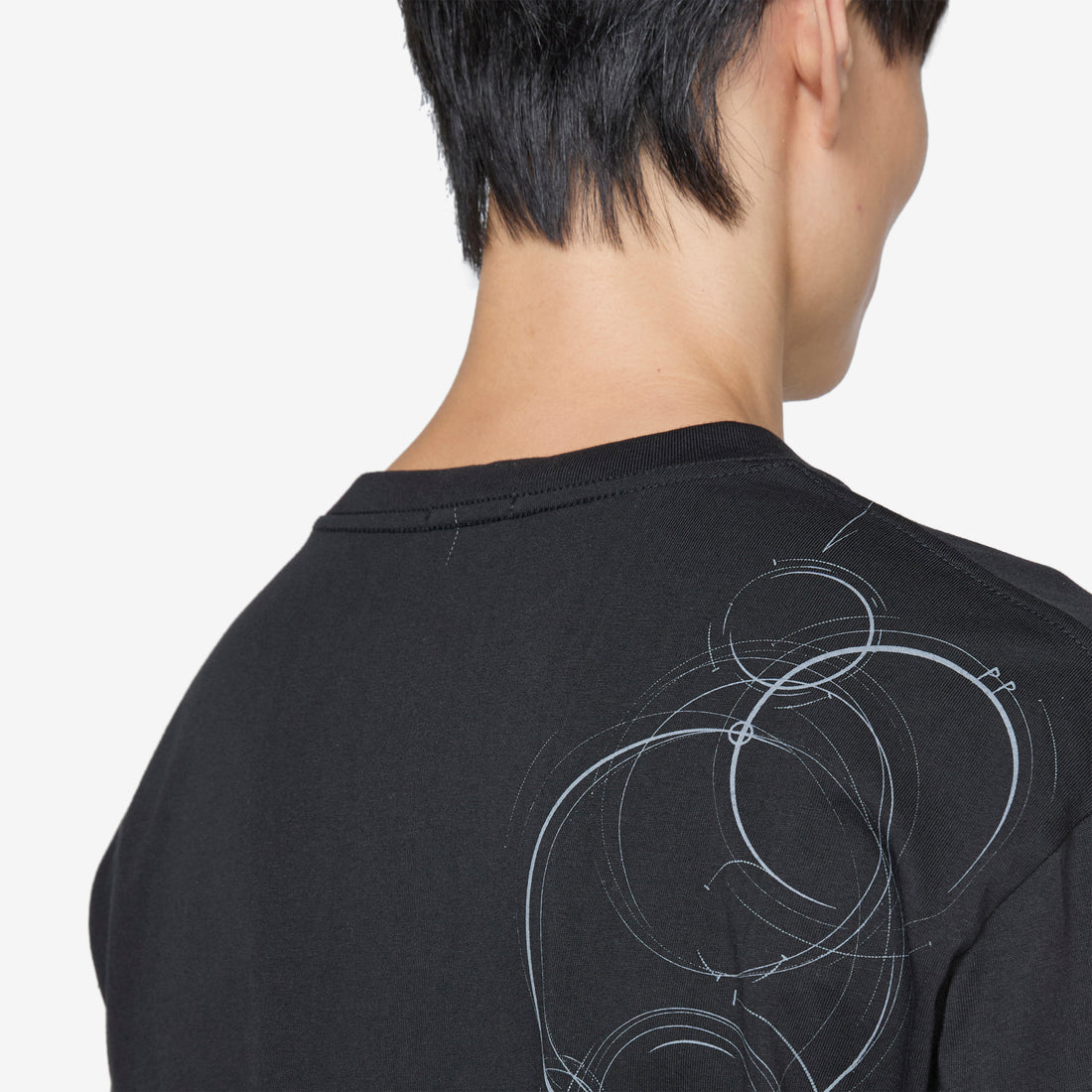 Ep.5 01 Longsleeve Black Tees